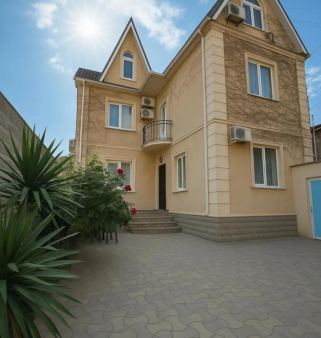 Villa With Yard In The Center Τυφλίδα